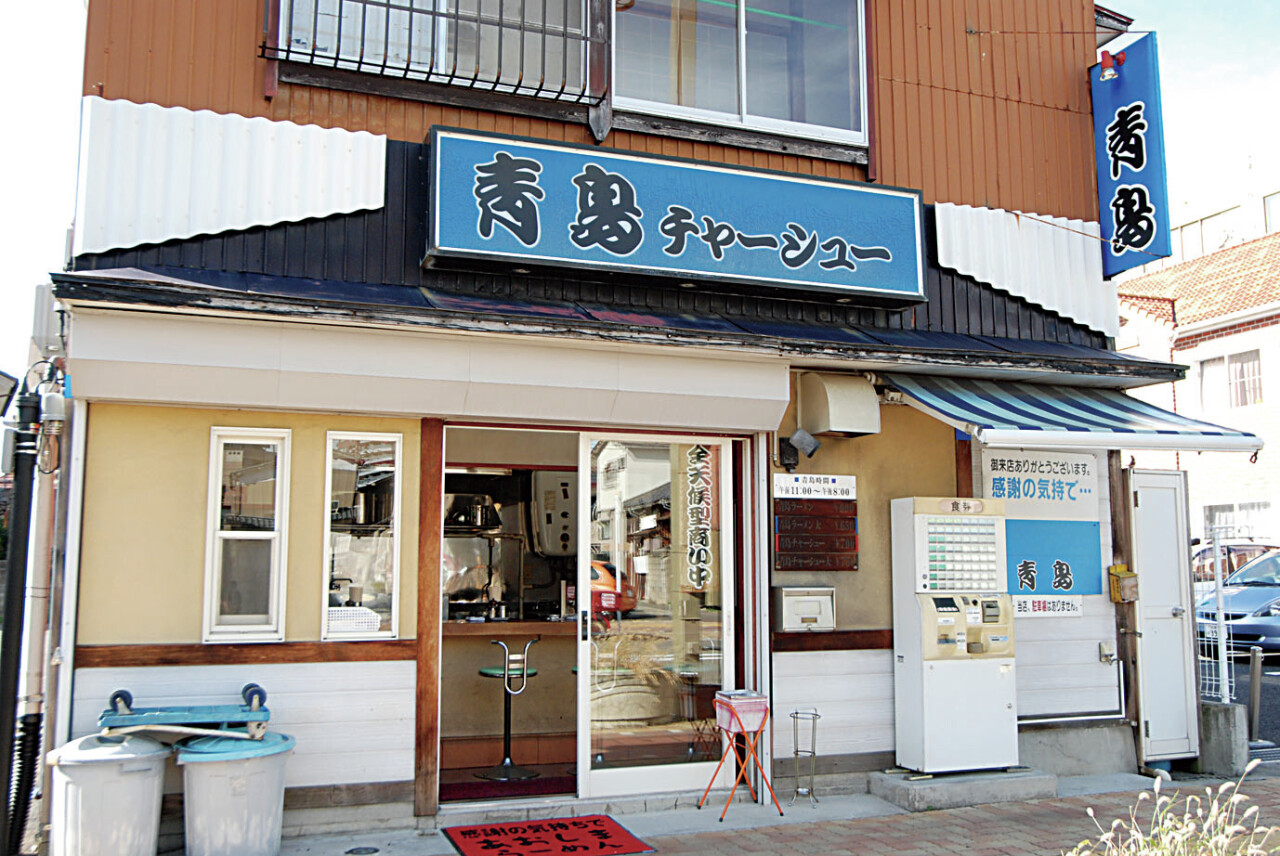 2026年、なぜ行列は途切れないのか？「青島食堂」が放つ長岡生姜醤油ラーメンの熱狂と、昭和から続く職人魂のリアル