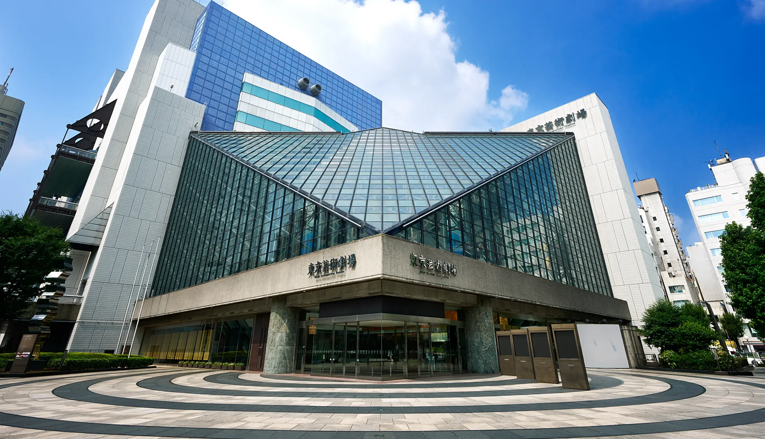 池袋・東京芸術劇場の座席見え方と最短アクセス！改修後の最新徹底解剖