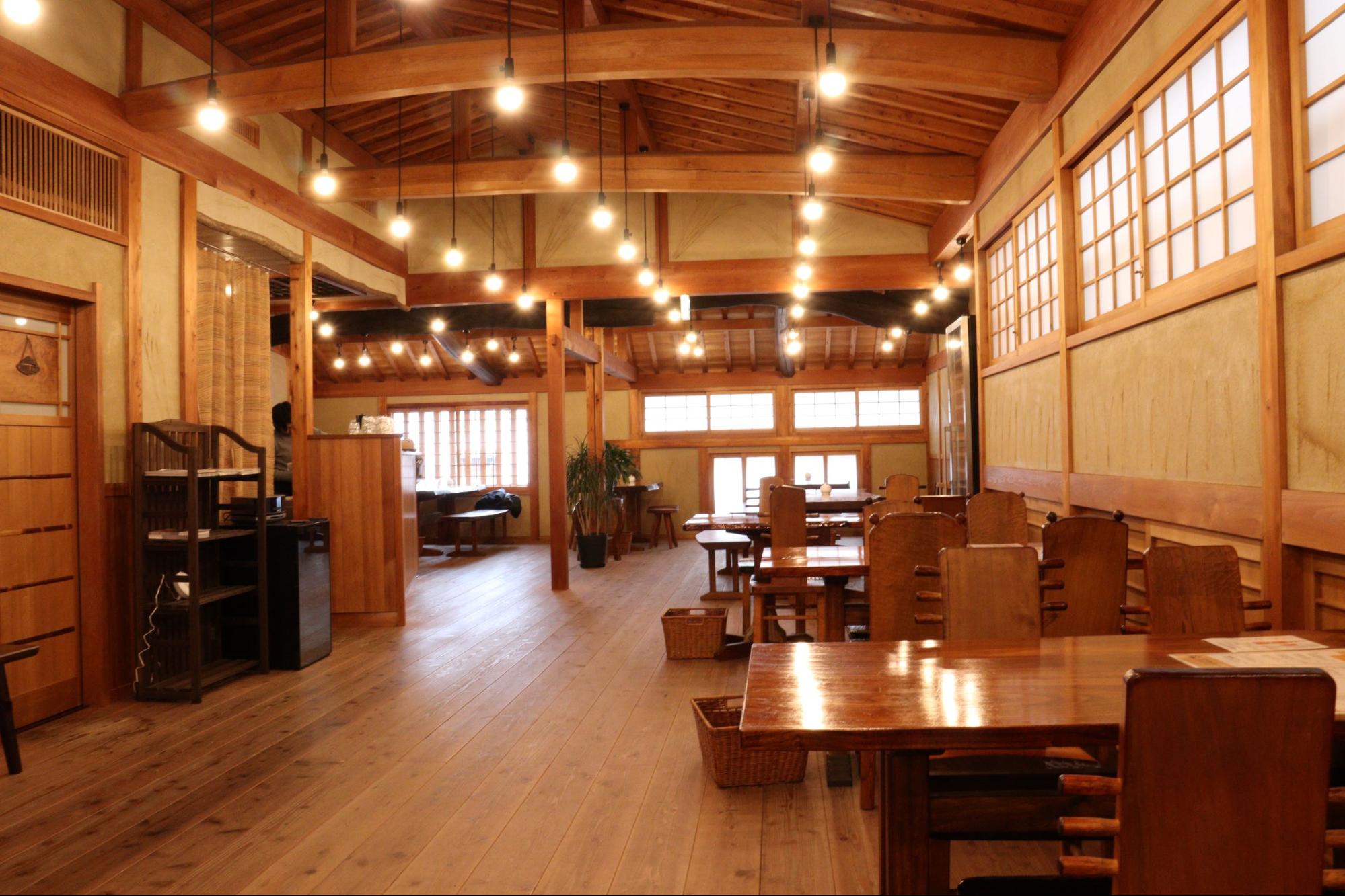 なぜ道の駅瀬戸しなのは大盛況？瀬戸焼きそばと陶芸体験の真実