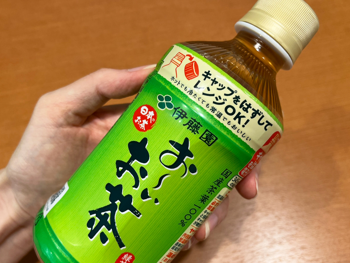 脱水症状にお茶は逆効果？緑茶の危険性と命を守る正しい水分補給の真実