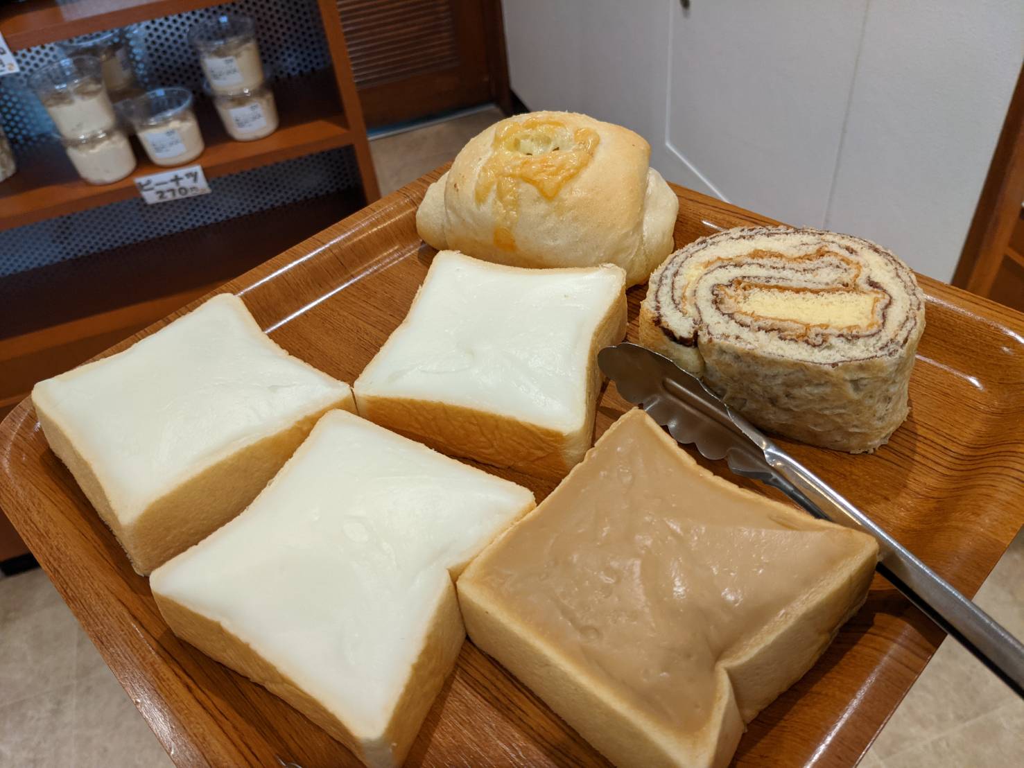 大友パン店の人気に迫る！名物クリームボックスと酪王コラボの評判