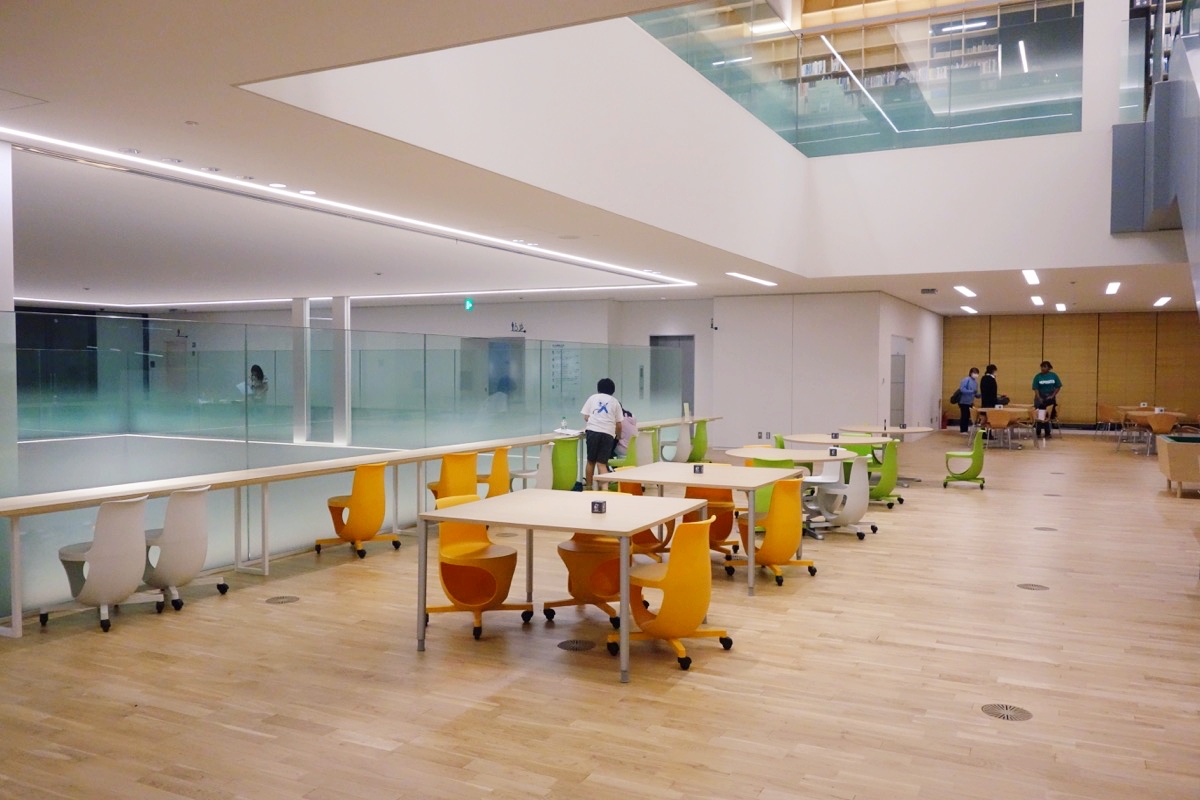 近くの勉強できる場所完全版！無料の穴場とカフェ利用の真相