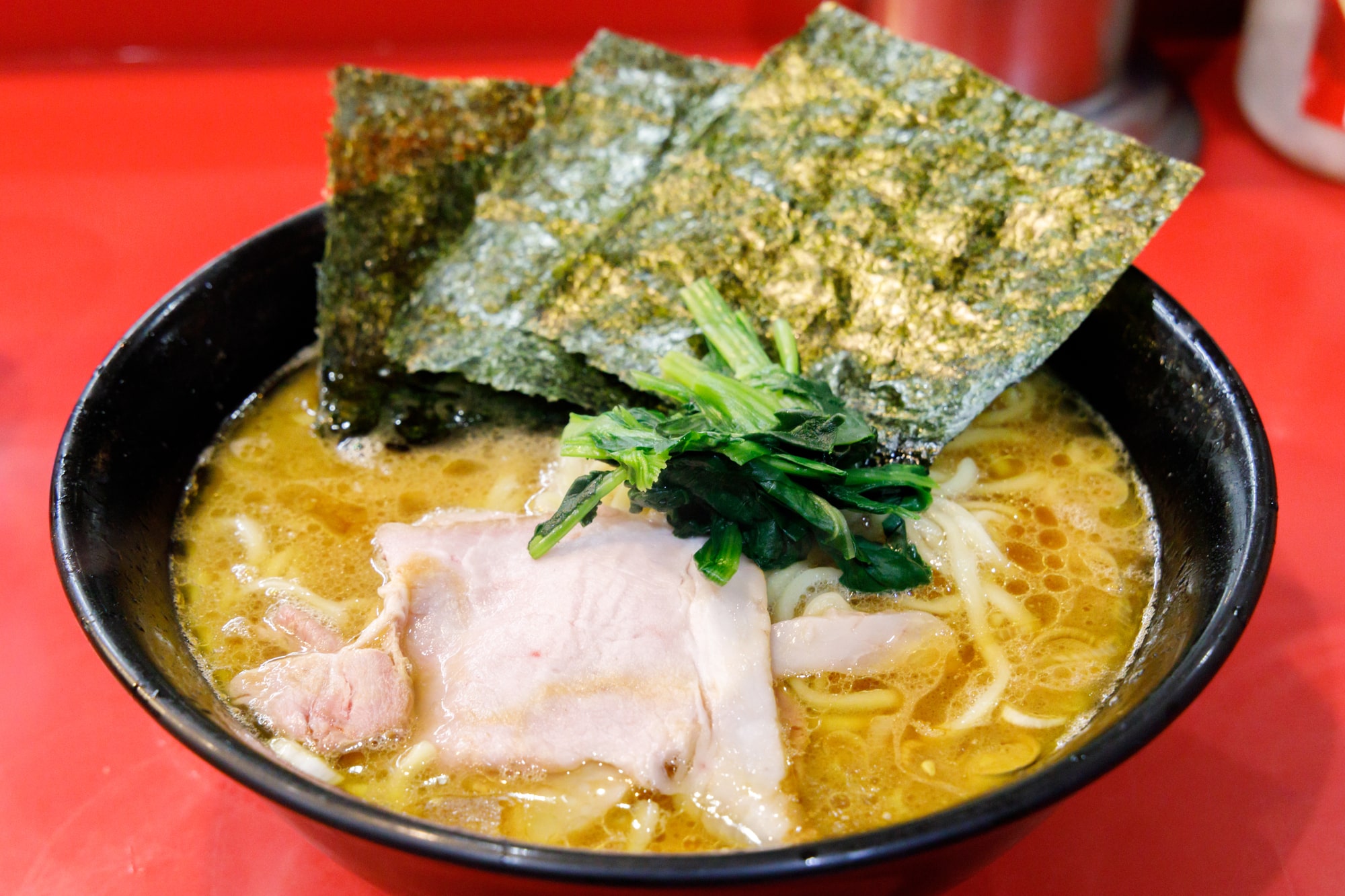 大阪の家系ラーメン決定版！直系の真相と本物を見極める2026年最新ガイド