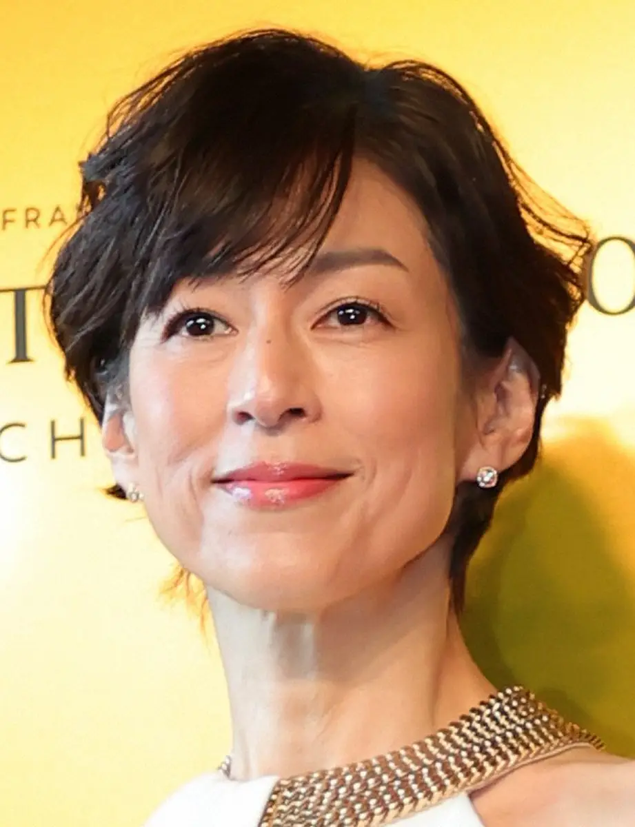 鈴木保奈美の学歴と中退の真相｜鎌倉高校から成城大学へ進んだ知性の原点