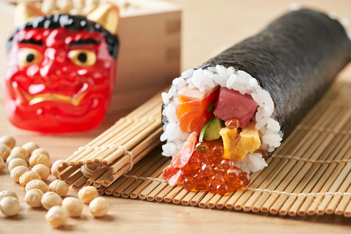 恵方巻とは？2026年の方角と由来・無言で食べる理由の真相