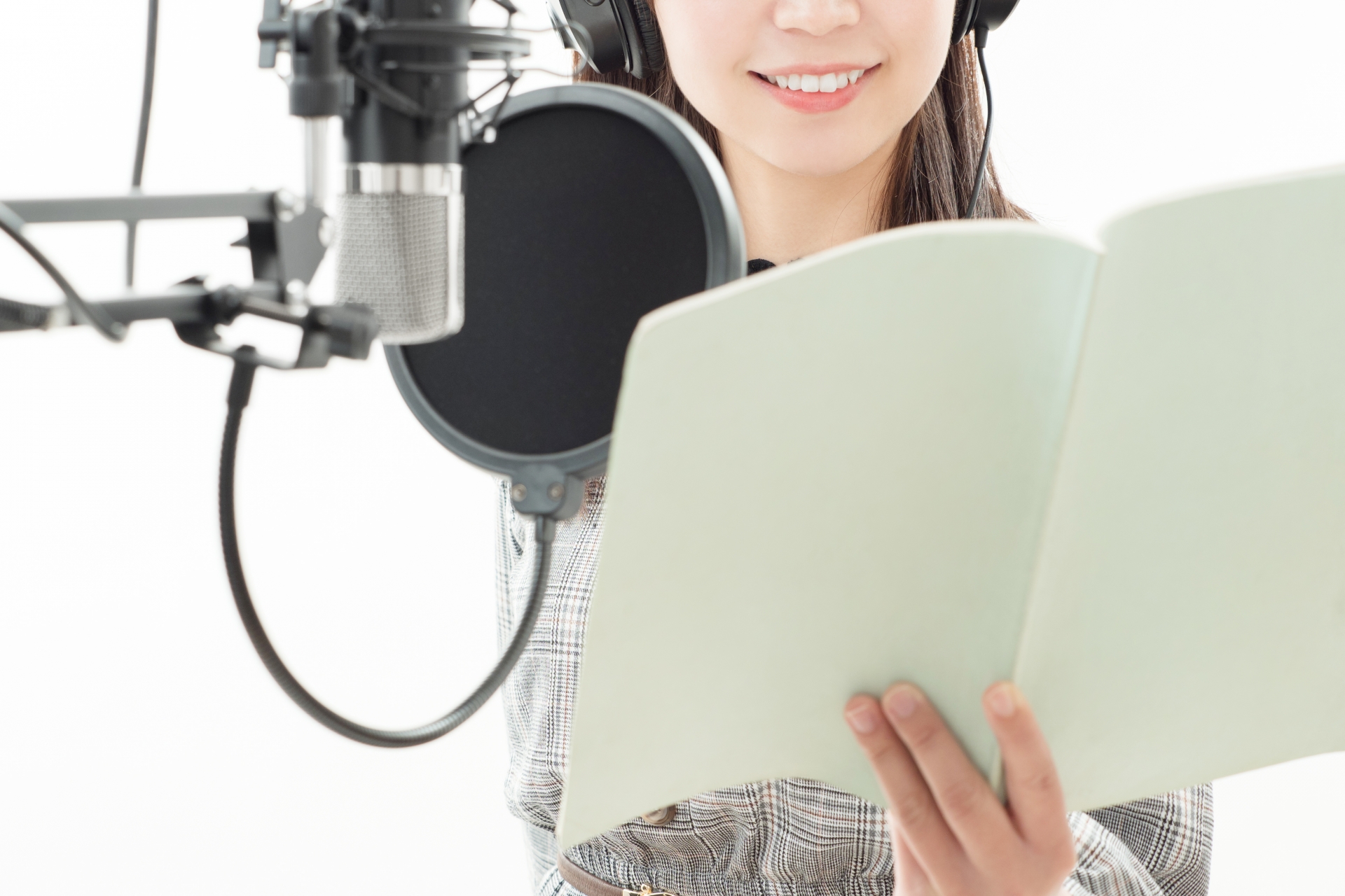 アフレコとは？アテレコやプレスコとの決定的な違いと制作現場の真実