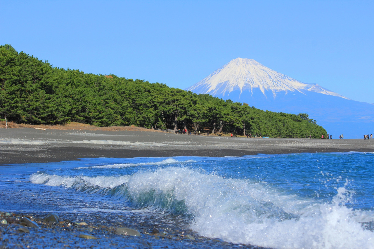 三保の松原で出会う富士山の絶景！混雑回避の裏技と秘められた伝説