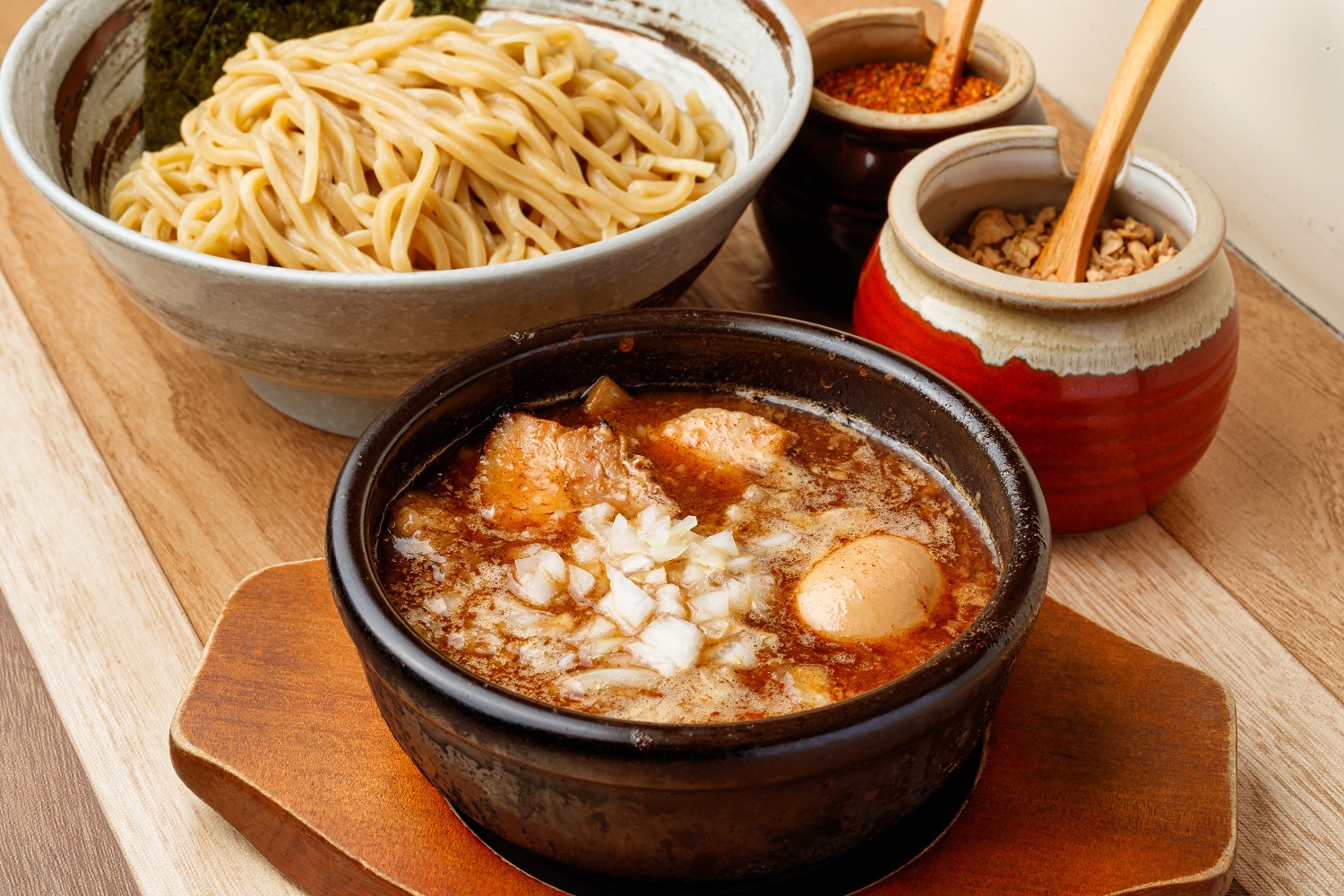 行列必至のつけ麺うまづら徹底解剖！濃厚スープの秘密と2026最新情報