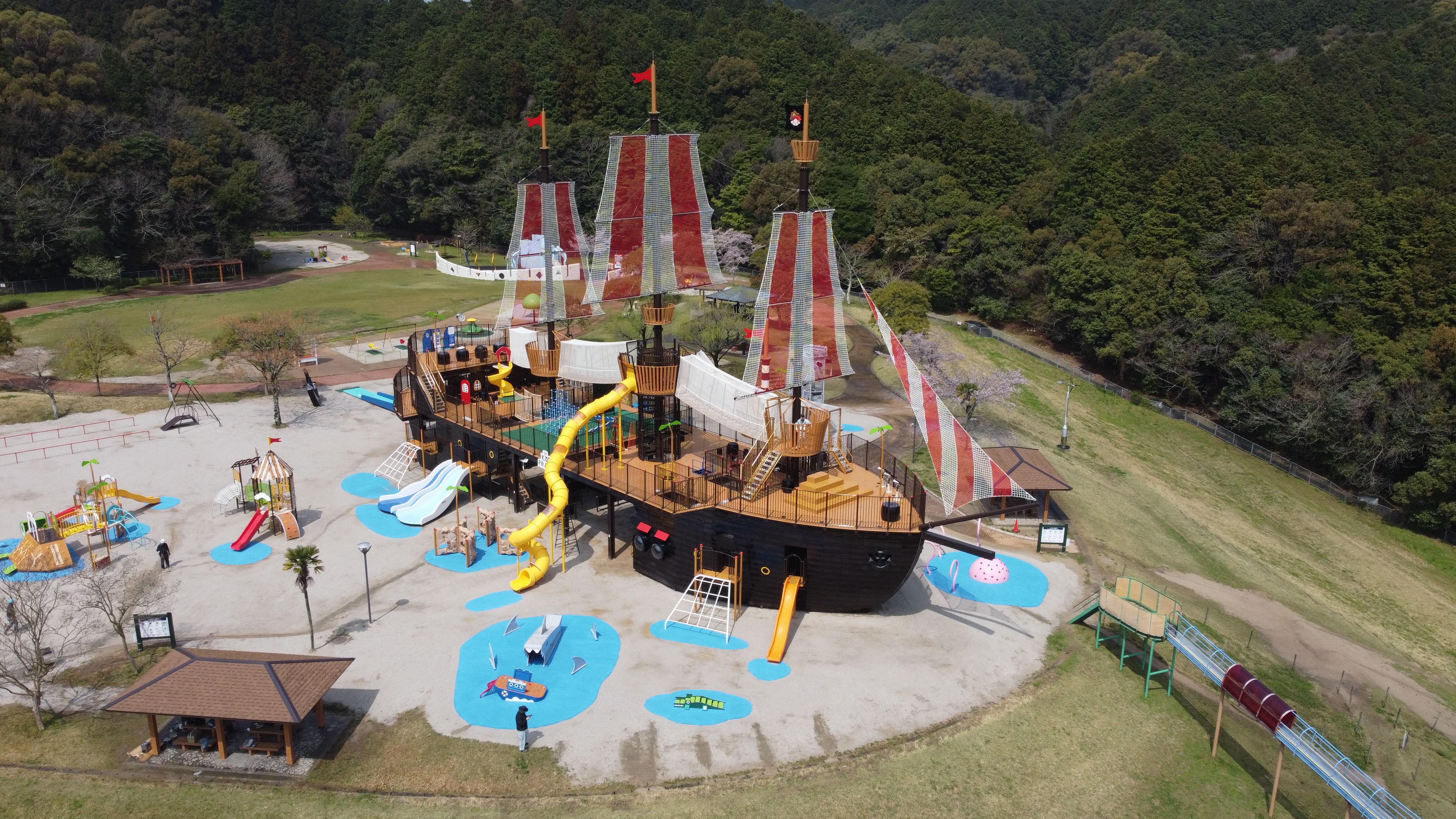 筑紫野市総合公園の完全攻略ガイド！巨大海賊船と混雑回避の全貌