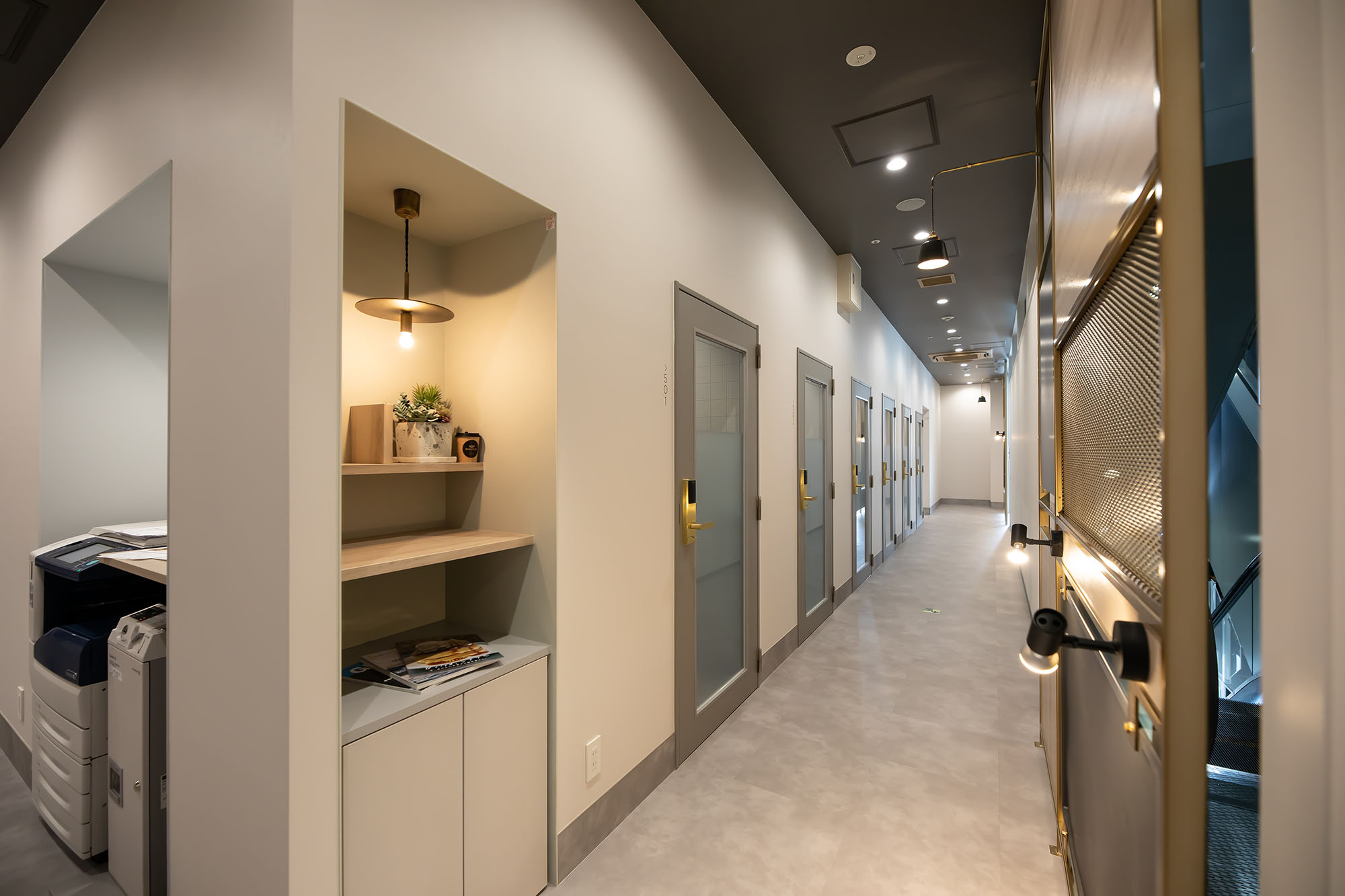 ハイリーファイブカフェ京都河原町店の評判と現在地｜個室・料金の真相