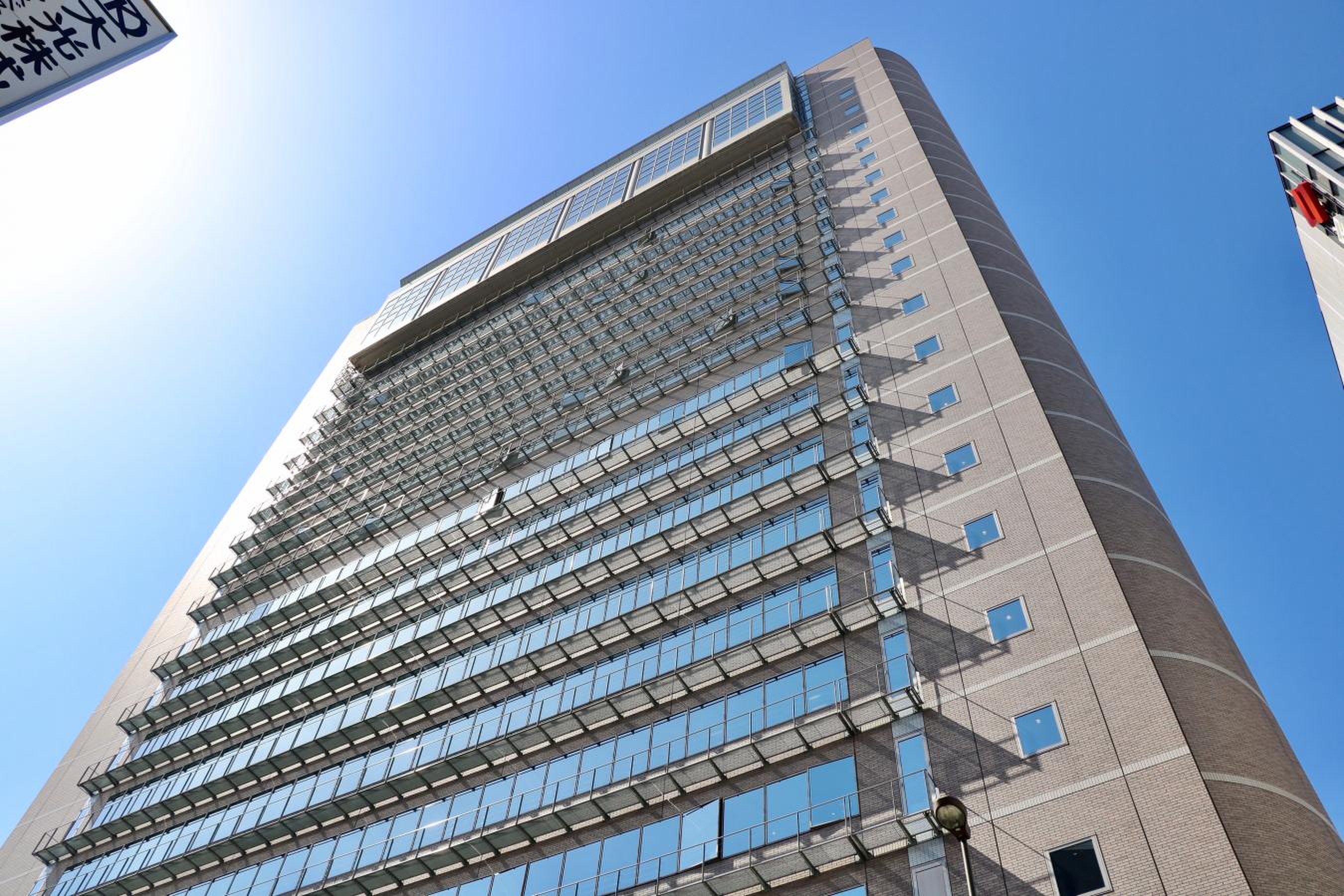ハローワーク足立の混雑回避と駐車場情報！失業保険と求人検索のコツ