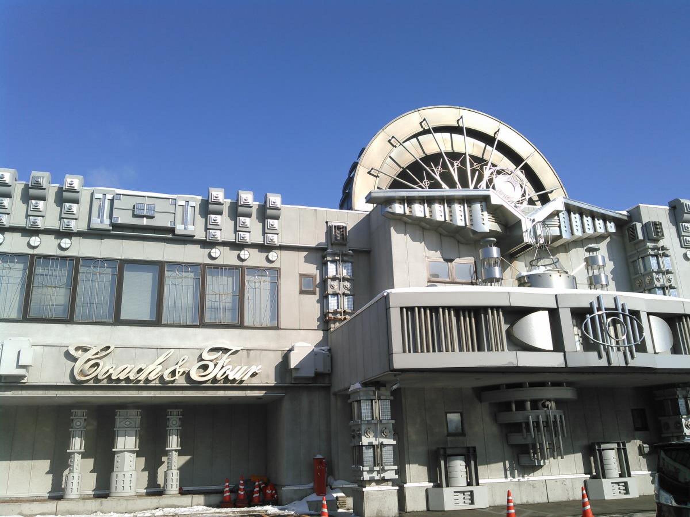 コーチャンフォー新川の真相！営業時間やカフェの魅力をプロが徹底解剖