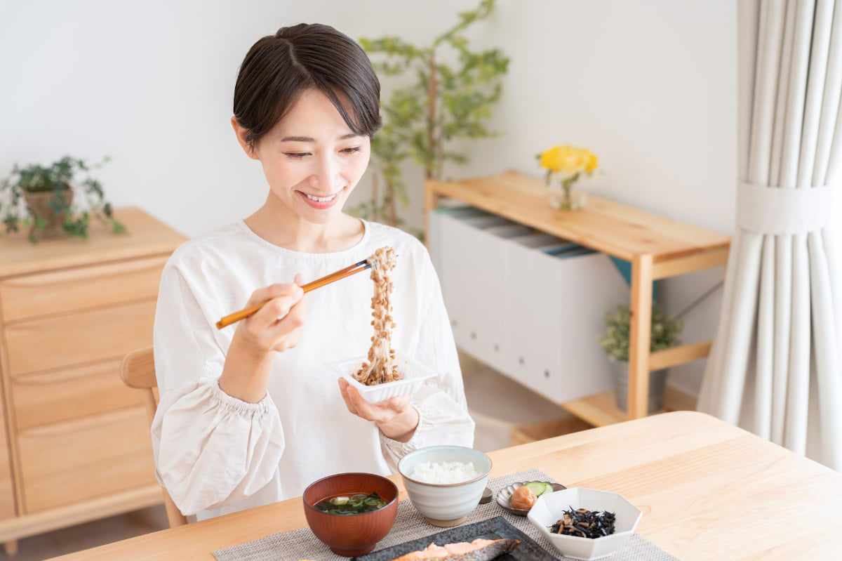 納豆を食べ過ぎると危険？痛風・腹痛リスクの真相と1日の適量を解説