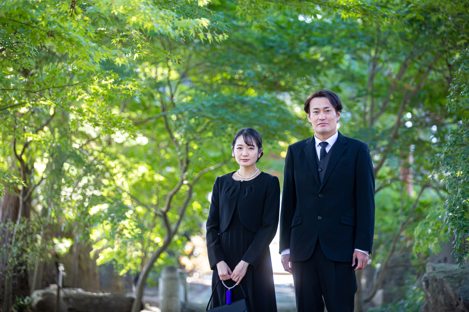 夏の葬儀服装マナー2026！半袖や上着なしのNg真相と猛暑対策