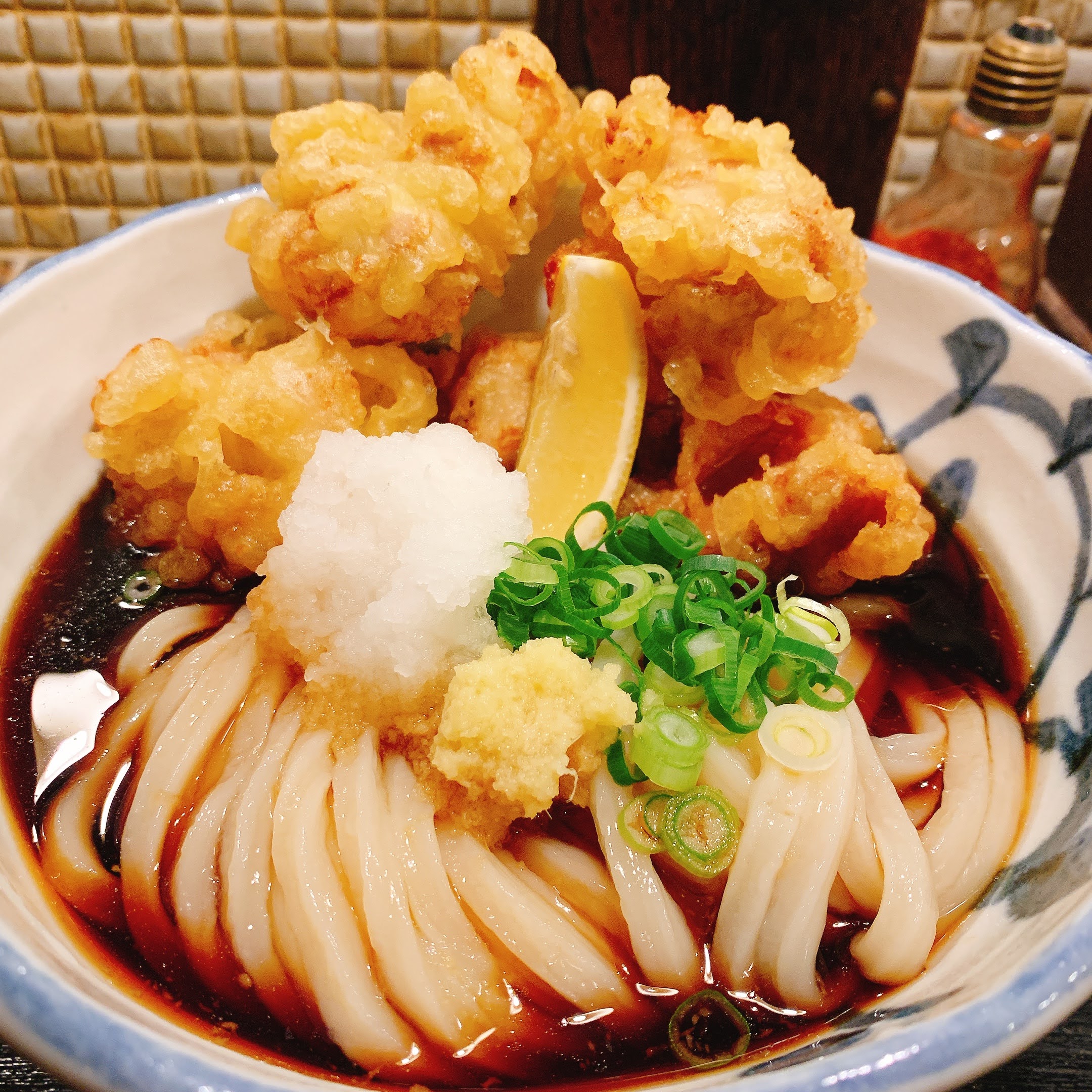 たけうちうどん店名物とり天ぶっかけの真相｜2026年最新の混雑と並び方