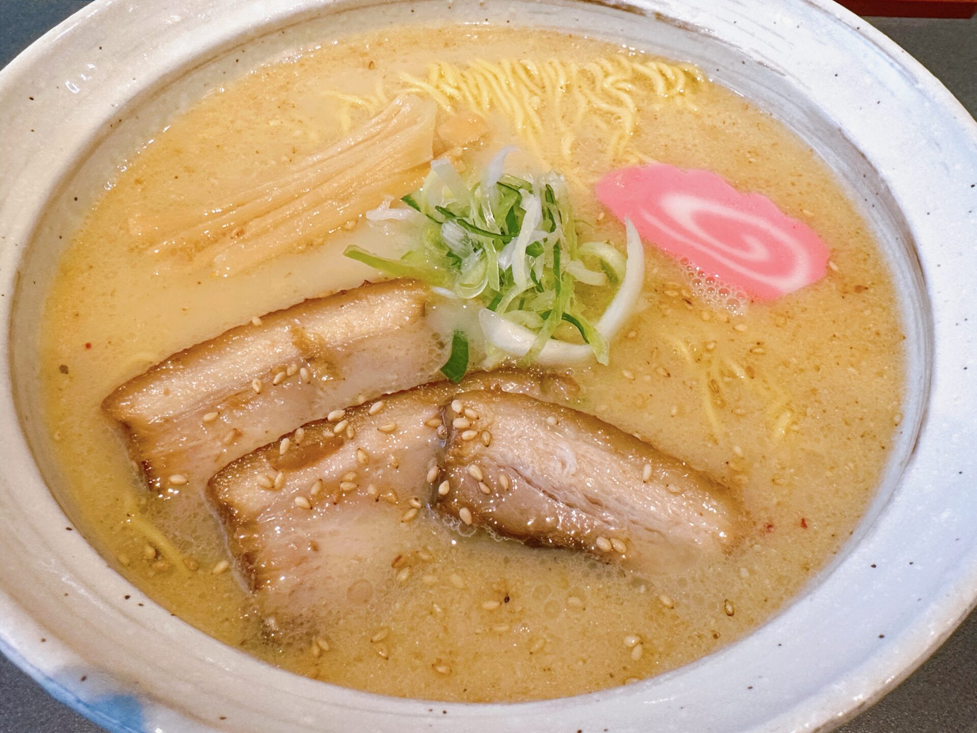 旭川ラーメン三日月の評判と味の真相｜名店系譜の絶品醤油を徹底解剖