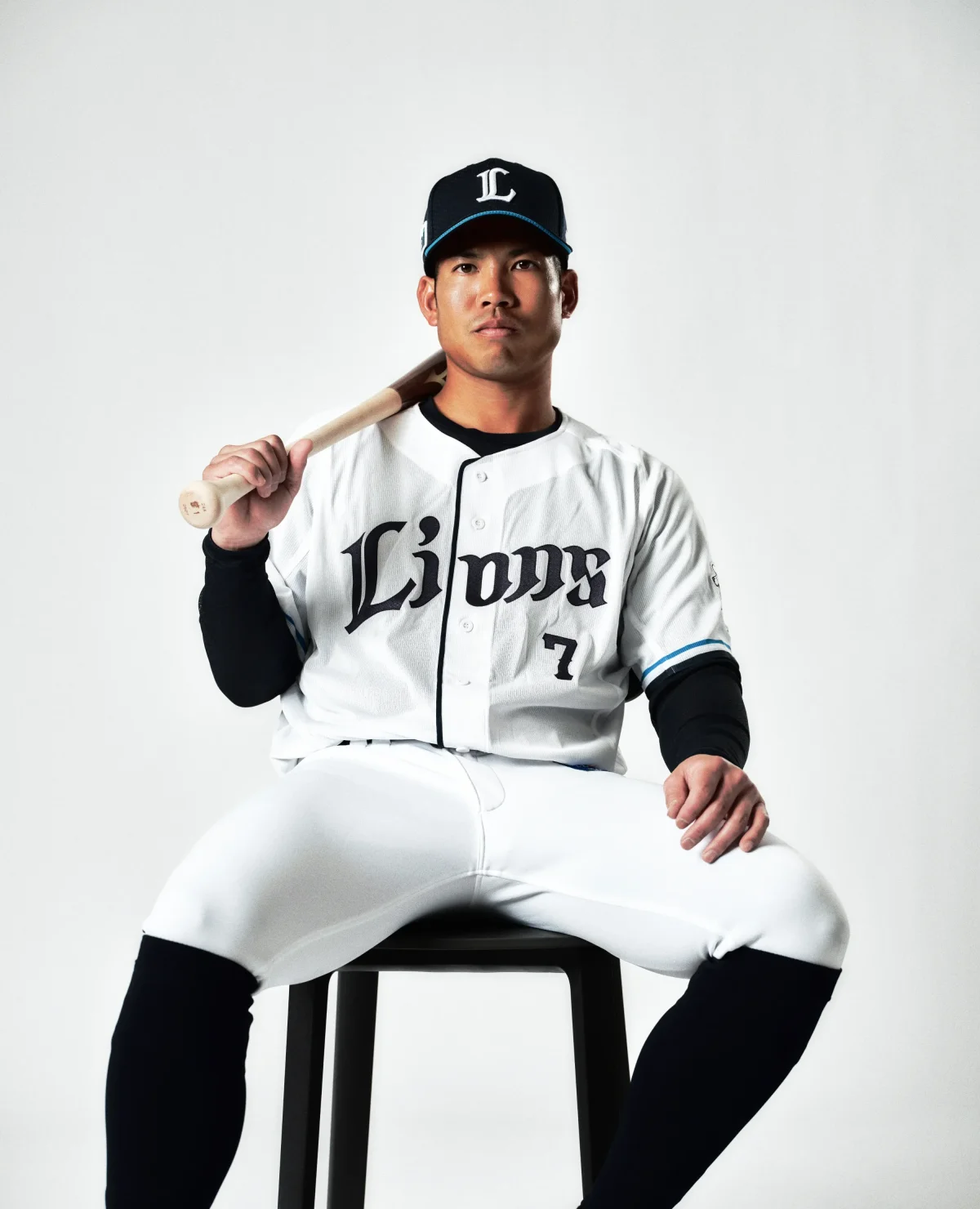 桑原将志の年俸と結婚相手の噂を追う！日本シリーズMvpの真価