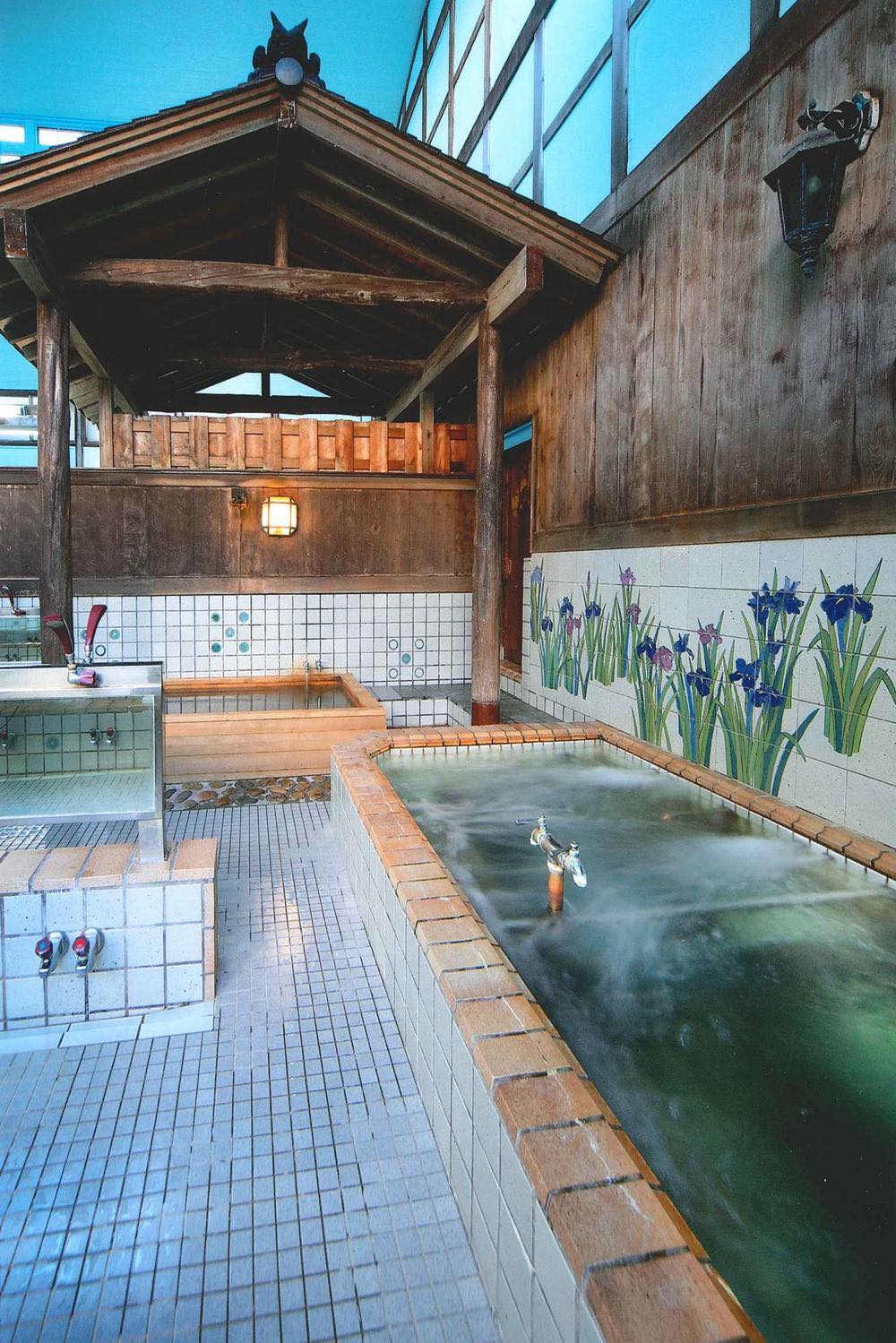 名湯「藤の湯」の魅力と評判｜サウナや営業時間・料金を徹底解説