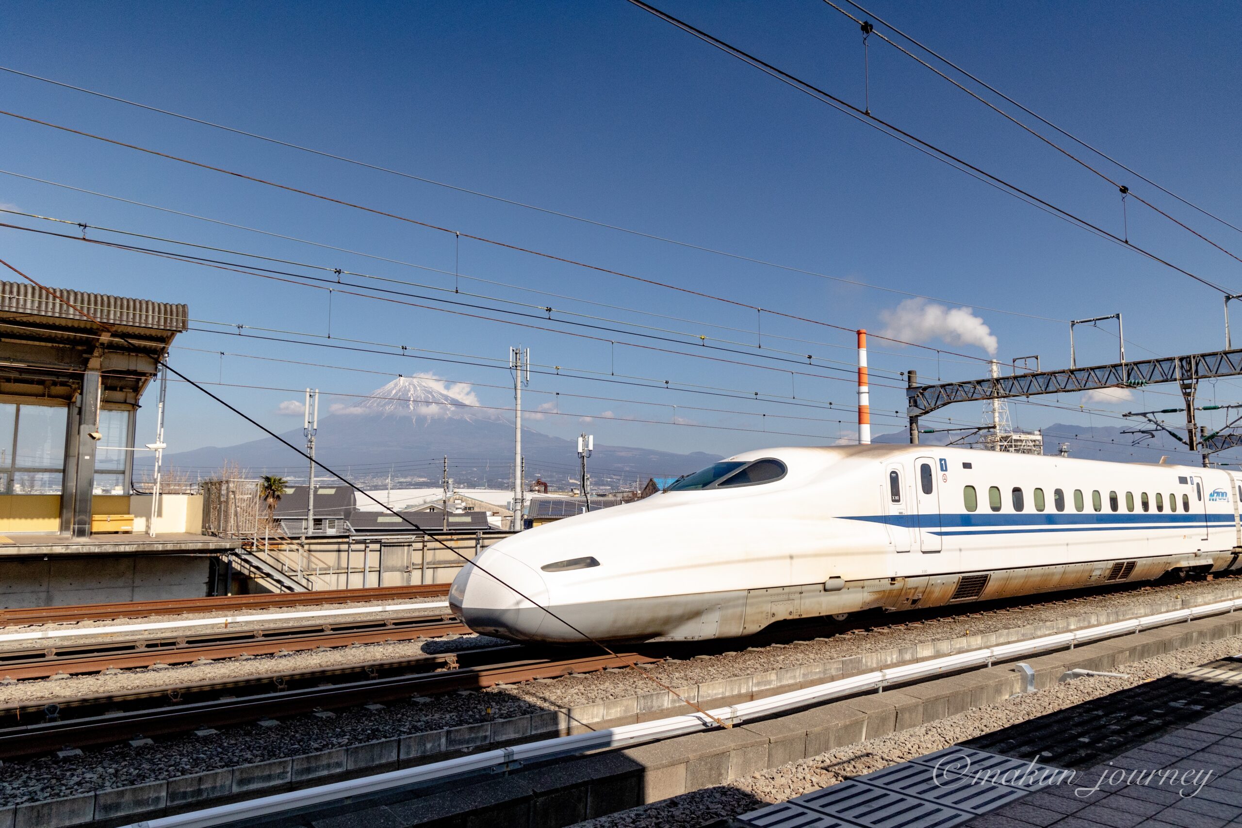 新幹線のぞみ喫煙ルーム全廃の真相！完全撤去の理由と駅喫煙所の現在