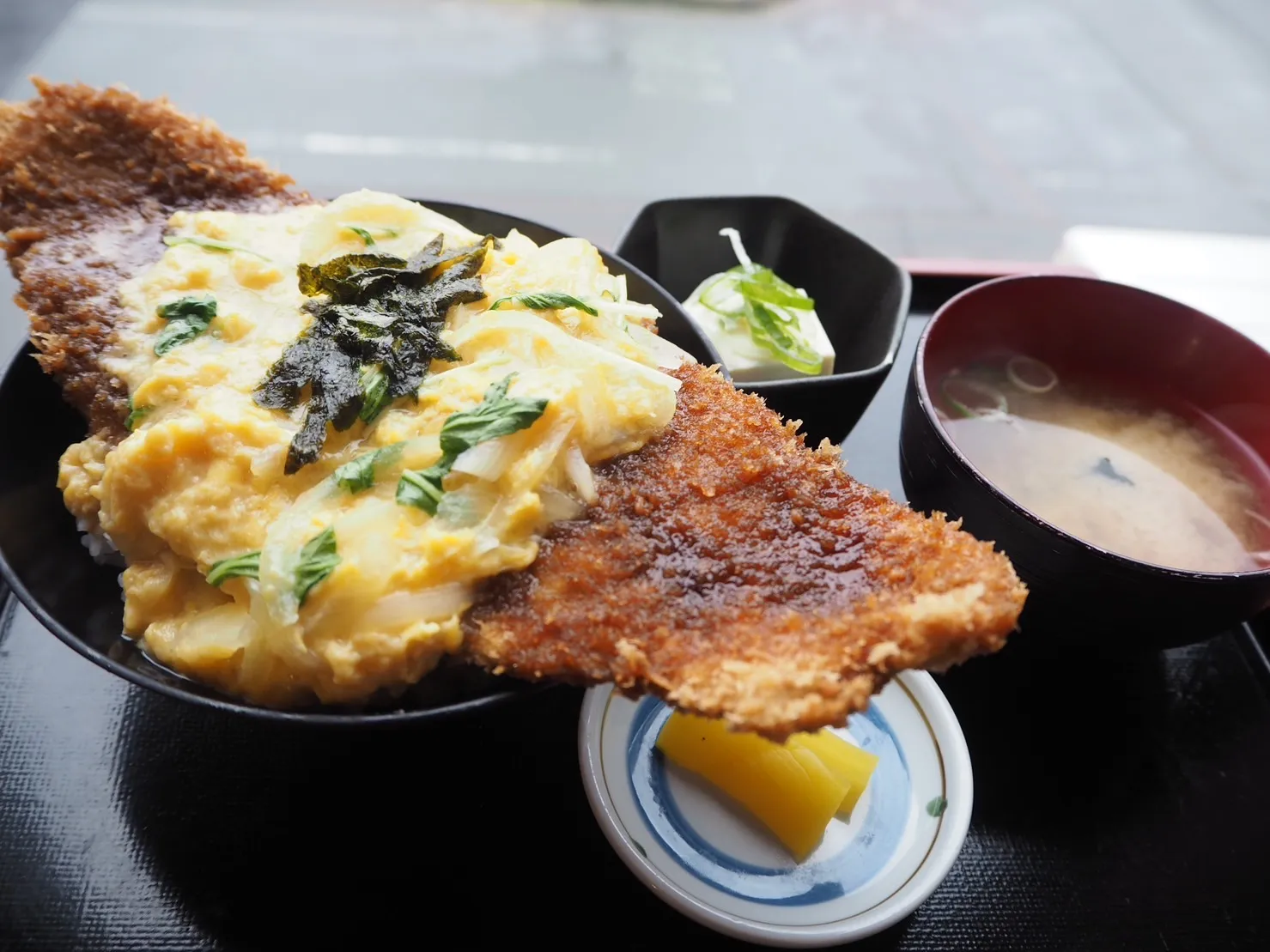 福井・こだま食堂のわらじカツ丼を徹底解剖！バイキングと混雑攻略