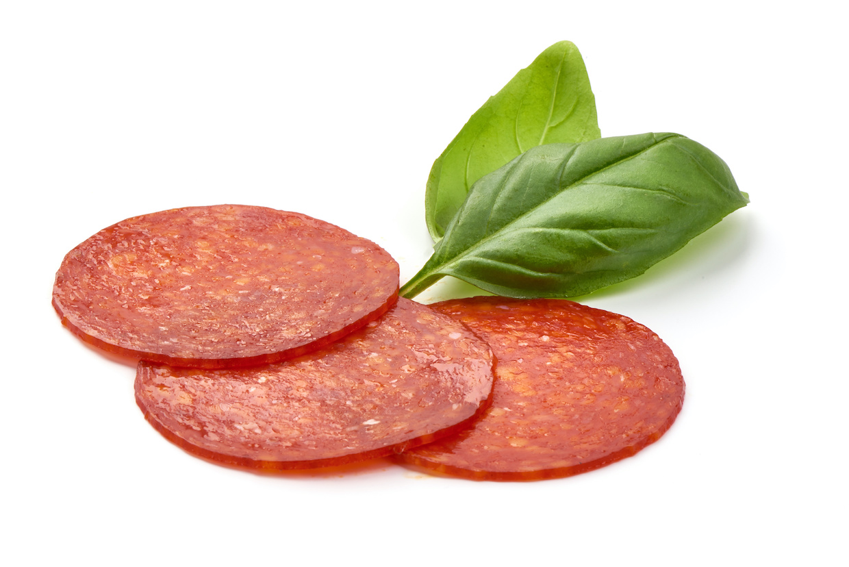 ペパロニとは？サラミとの違いや原料・本場イタリアの罠を徹底解剖