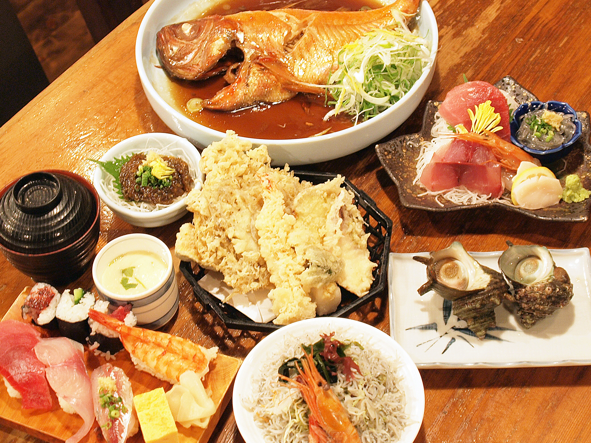 茅ヶ崎あさまる完全攻略2026｜生しらす入荷・行列待ち時間と海鮮丼