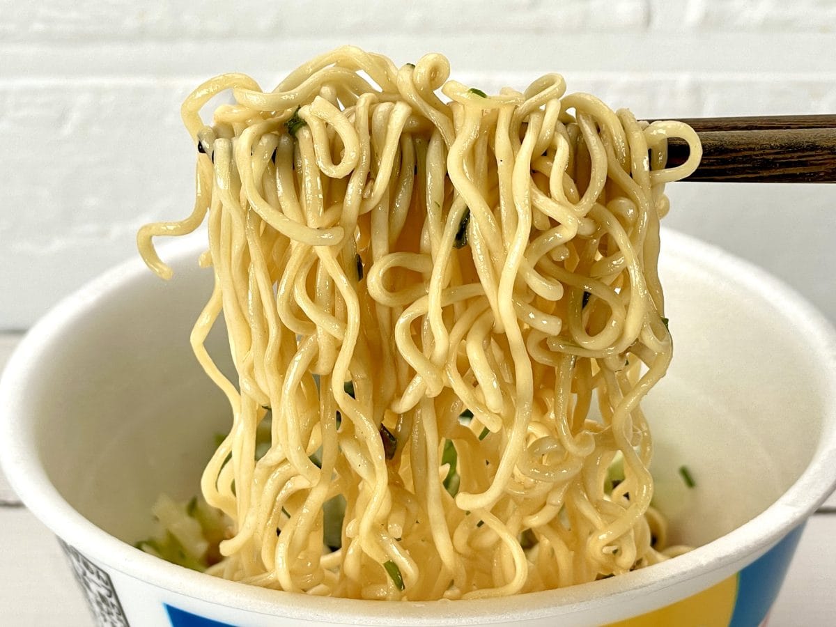 【2026年最新】なぜ今、世界が東北の「カオス麺」に熱狂するのか？青森発・味噌カレー牛乳ラーメンが海外Snsで爆発的ヒットを記録している理由