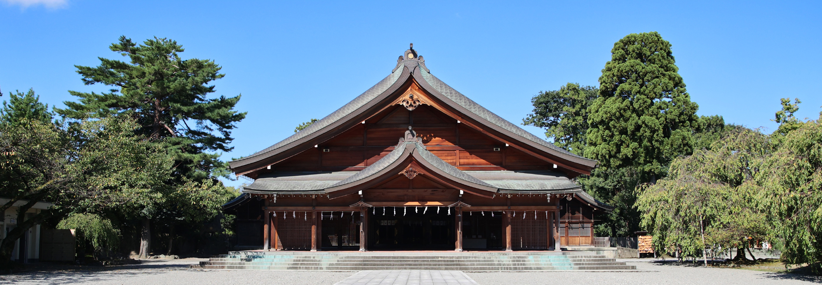 富山県護国神社の真実｜青空のみの市と限定御朱印、歴史の深層に迫る