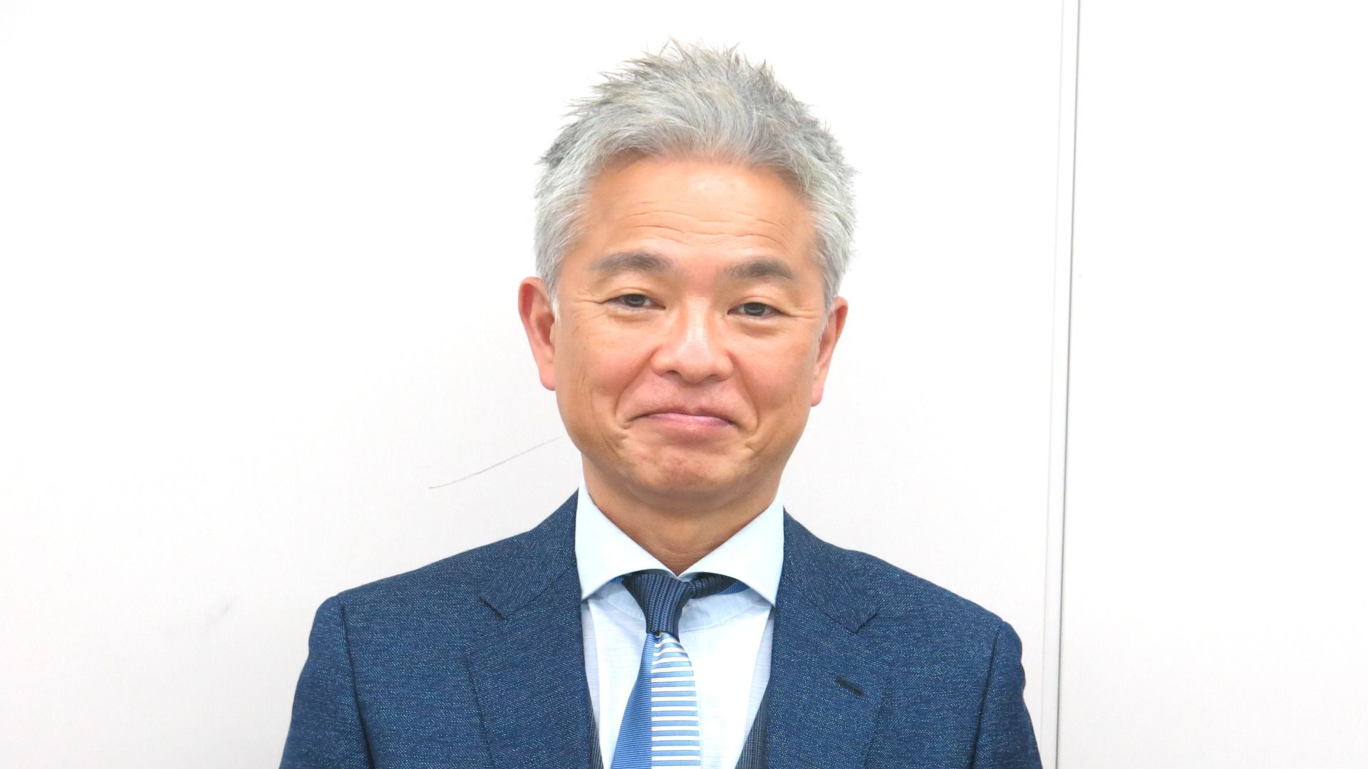 恵俊彰の現在と年収の真相！ひるおび降板説や早稲田院卒の素顔に迫る