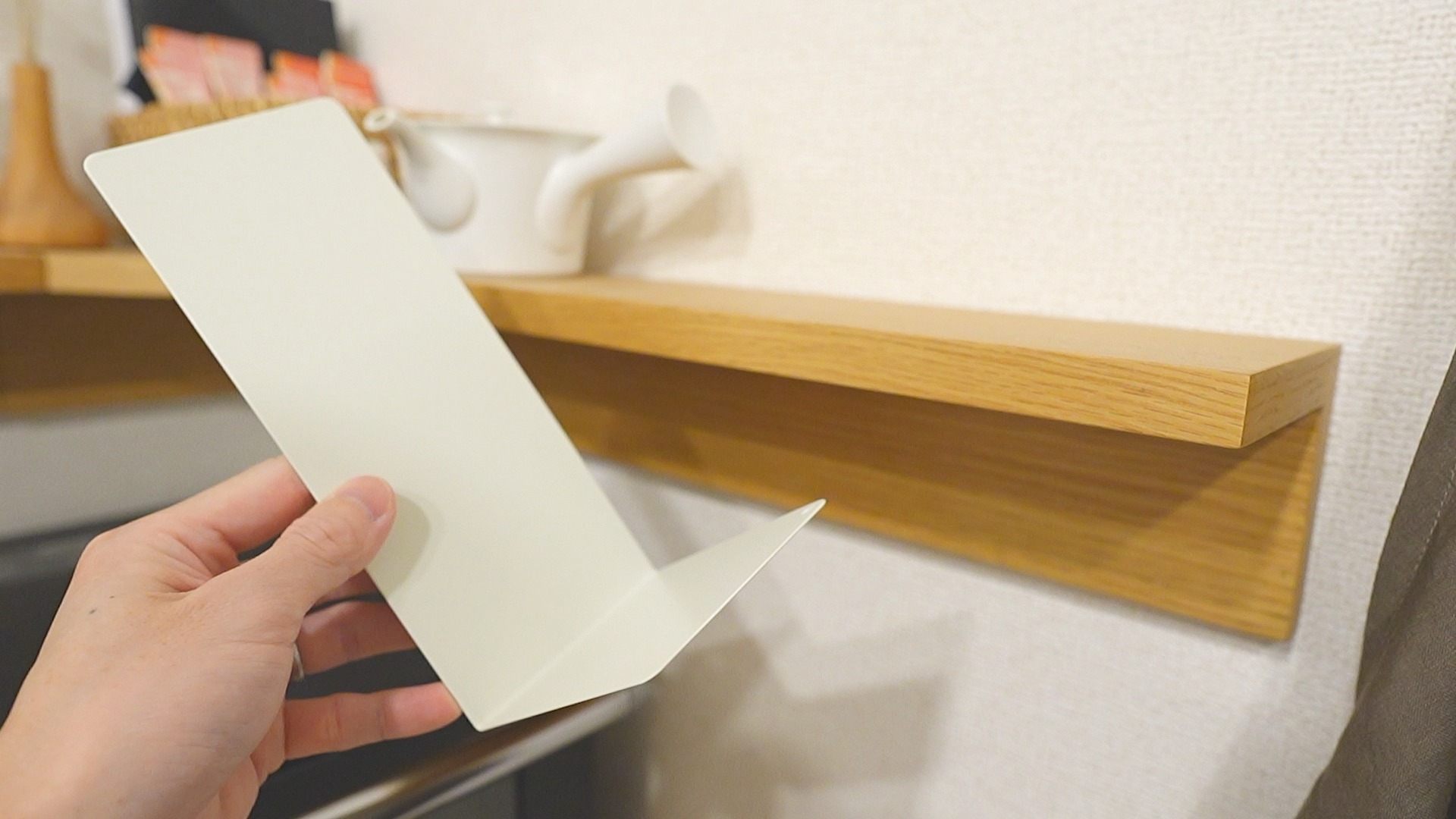 本を支えるだけじゃない！プロ直伝ブックエンド収納術とズレ防止裏ワザ